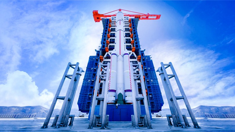 4-db真人100t塔式起重机服务于太原卫星发射基地.jpg